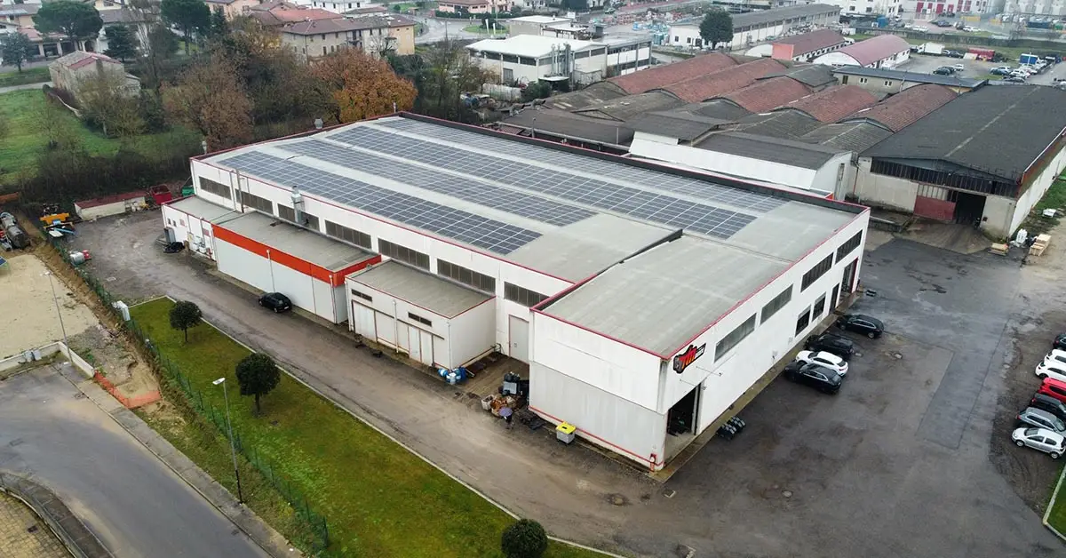 Impianto Fotovoltaico Industriale 313 kWp Impianto Fotovoltaico Industriale 313 kWp