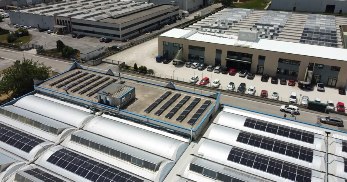 Impianto Fotovoltaico Industriale 477 kWp Impianto Fotovoltaico Industriale 477 kWp
