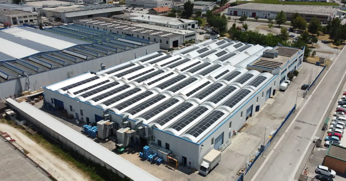 Impianto Fotovoltaico Industriale 477 kWp Impianto Fotovoltaico Industriale 477 kWp
