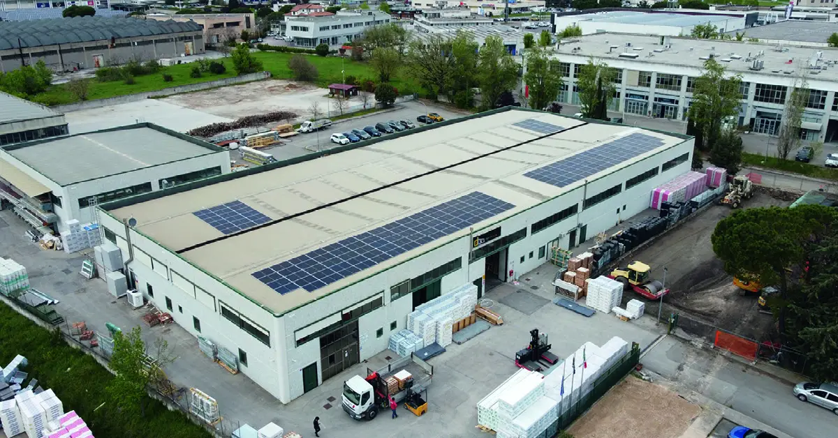 Impianto fotovoltaico industriale presso lo stabilimento BKW Industrie Srl Impianto fotovoltaico industriale presso lo stabilimento BKW Industrie Srl