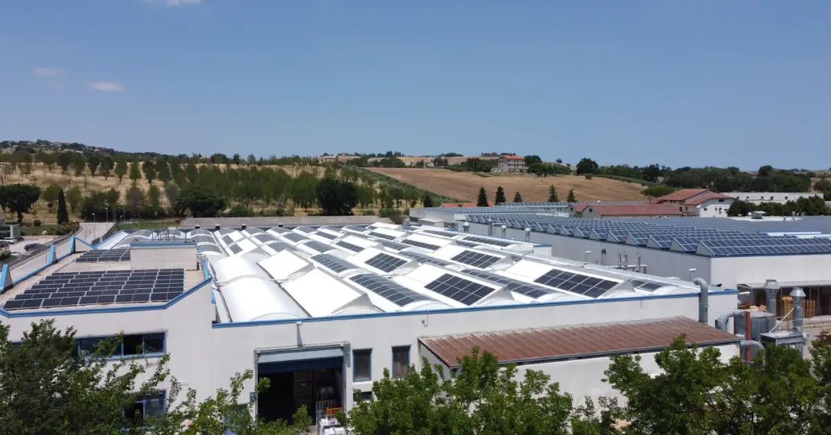Impianto Fotovoltaico Industriale 477 kWp Impianto Fotovoltaico Industriale 477 kWp
