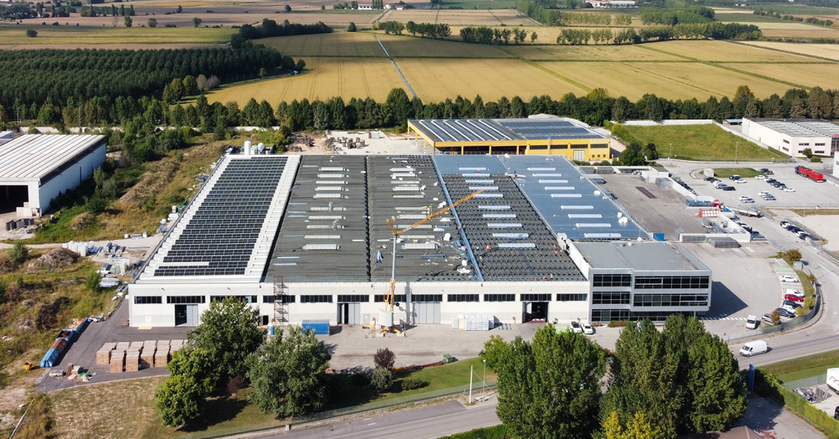 Avanzamento lavori di un impianto fotovoltaico da 3 MW per Anodall Extrusion Spa