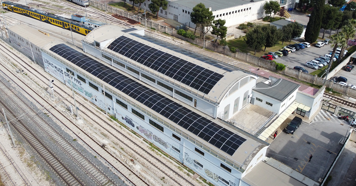 Impianto fotovoltaico da 140 kW installato sullo stabilimento di Ferrotramviaria S.p.A.