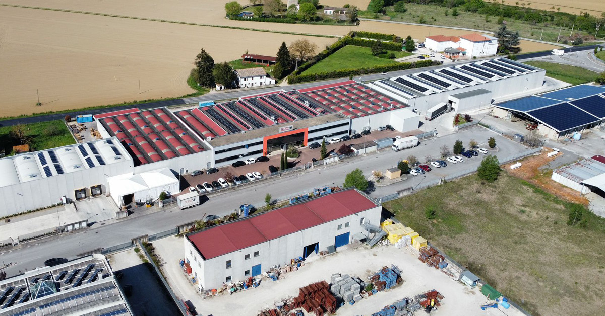 Copertura Industriale con pannelli fotovoltaici dello stabilimento Scatolificio SAICO s.r.l. a Città di Castello