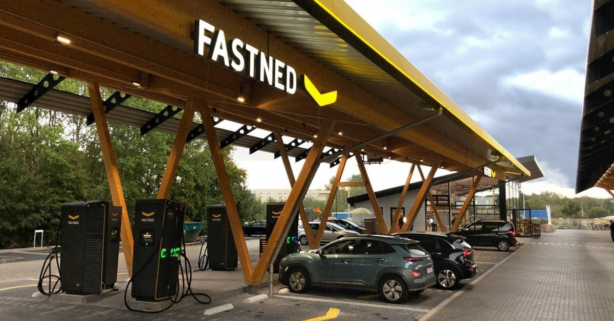 Hub ricarica auto elettriche