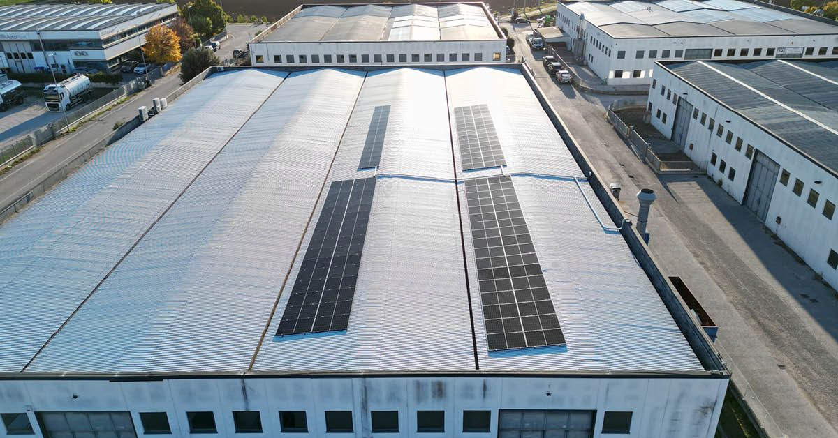impianto fotovoltaico industriale foligno2 impianto fotovoltaico su copertura industriale