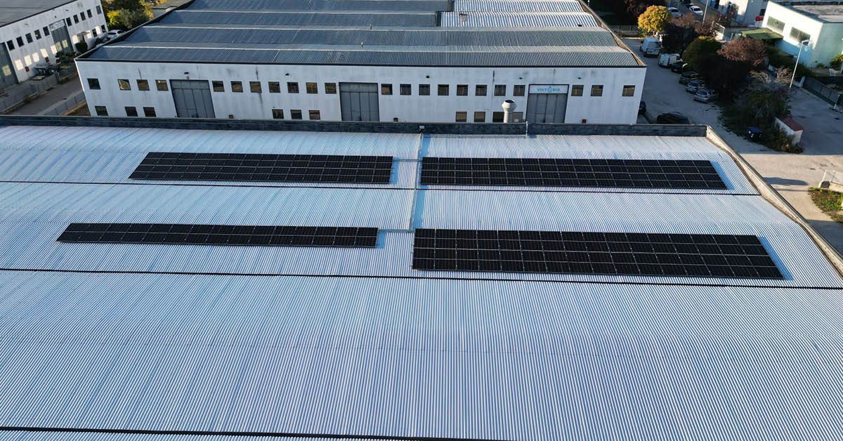 impianto fotovoltaico industriale foligno6 impianto fotovoltaico su copertura industriale