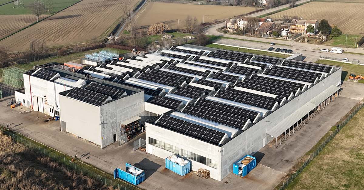 Veduta aerea Impianto Fotovoltaico Industriale